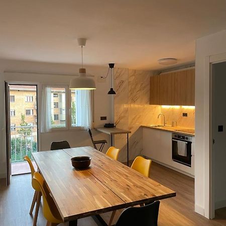 Cozy Apartment 6' From San Sebastian + Parking Usúrbil Exteriör bild